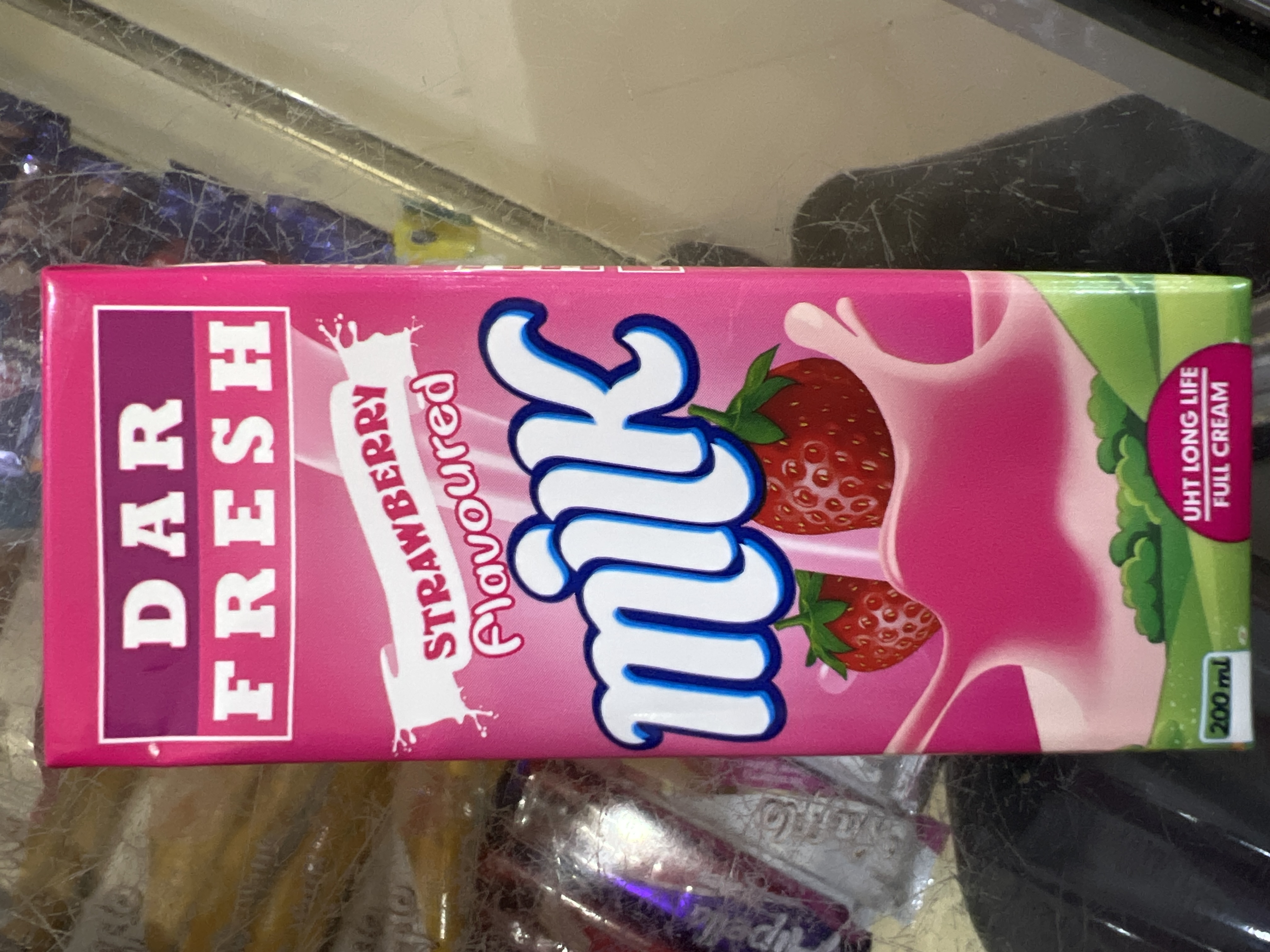 Milk dar fresh strawberry flavored
